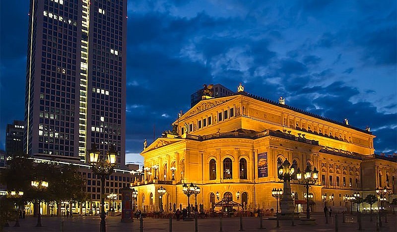 Dunia Klasik yang Abadi Dari Pertunjukan Opera di Alte Oper